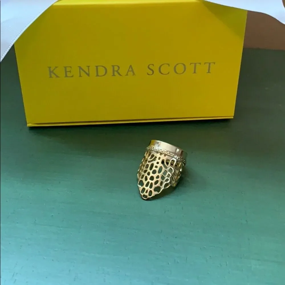 NWOT Kendra Scott Paige in Gold Filigree Size 8 Ring